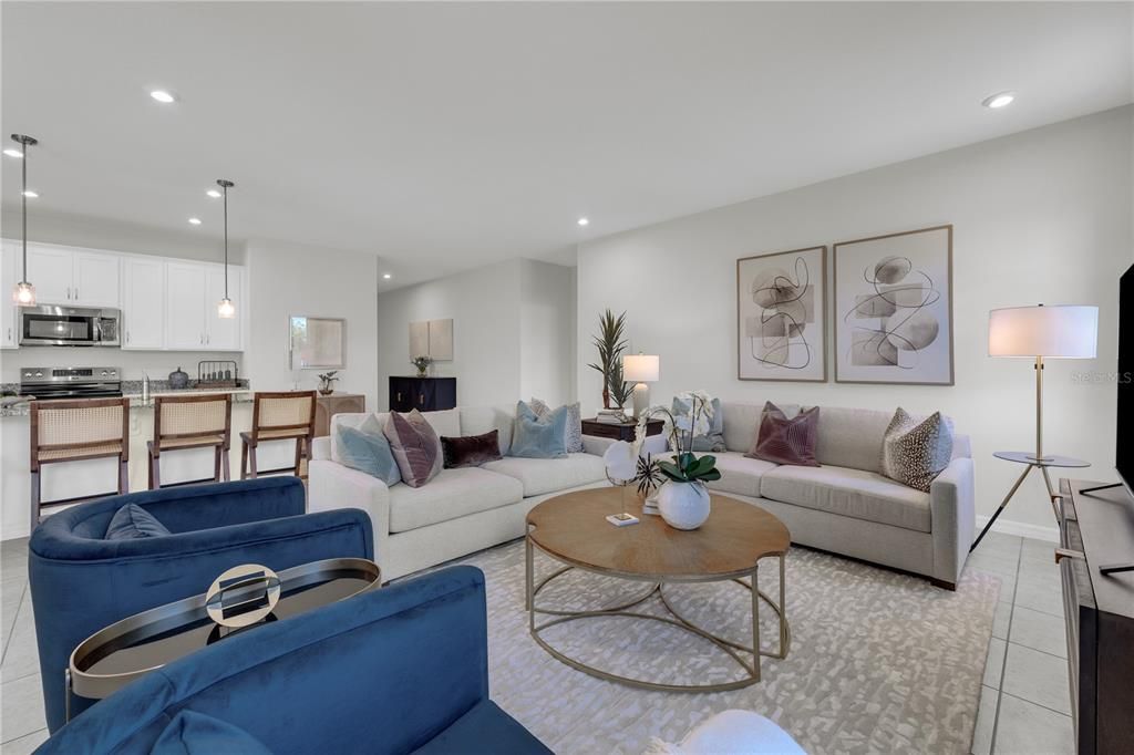 Activo con contrato: $329,990 (4 camas, 2 baños, 1839 Pies cuadrados)