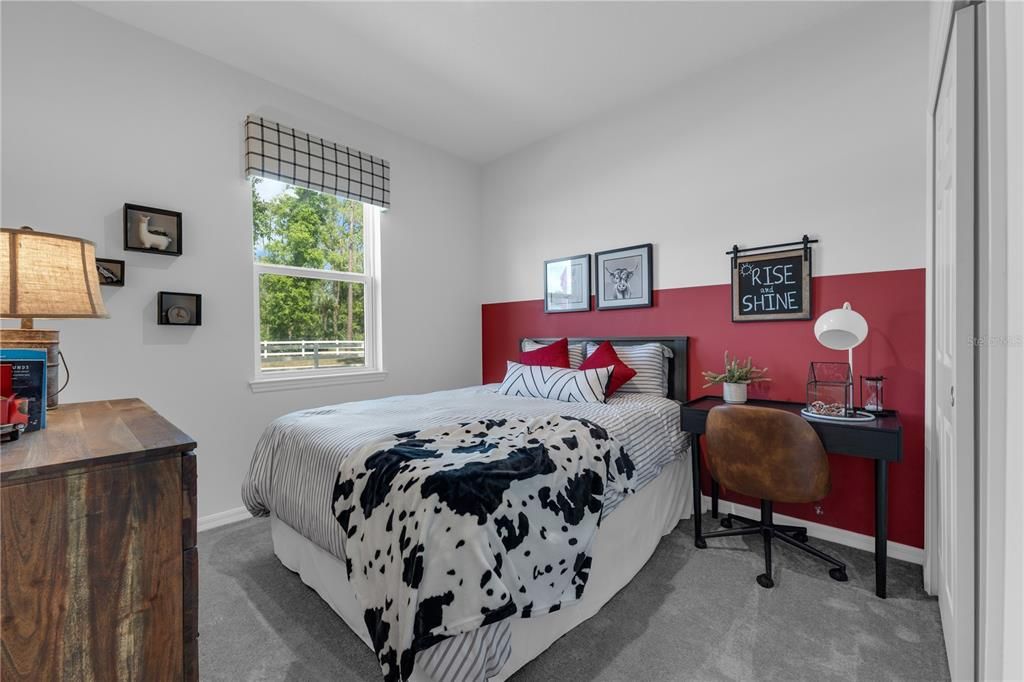 Activo con contrato: $329,990 (4 camas, 2 baños, 1839 Pies cuadrados)