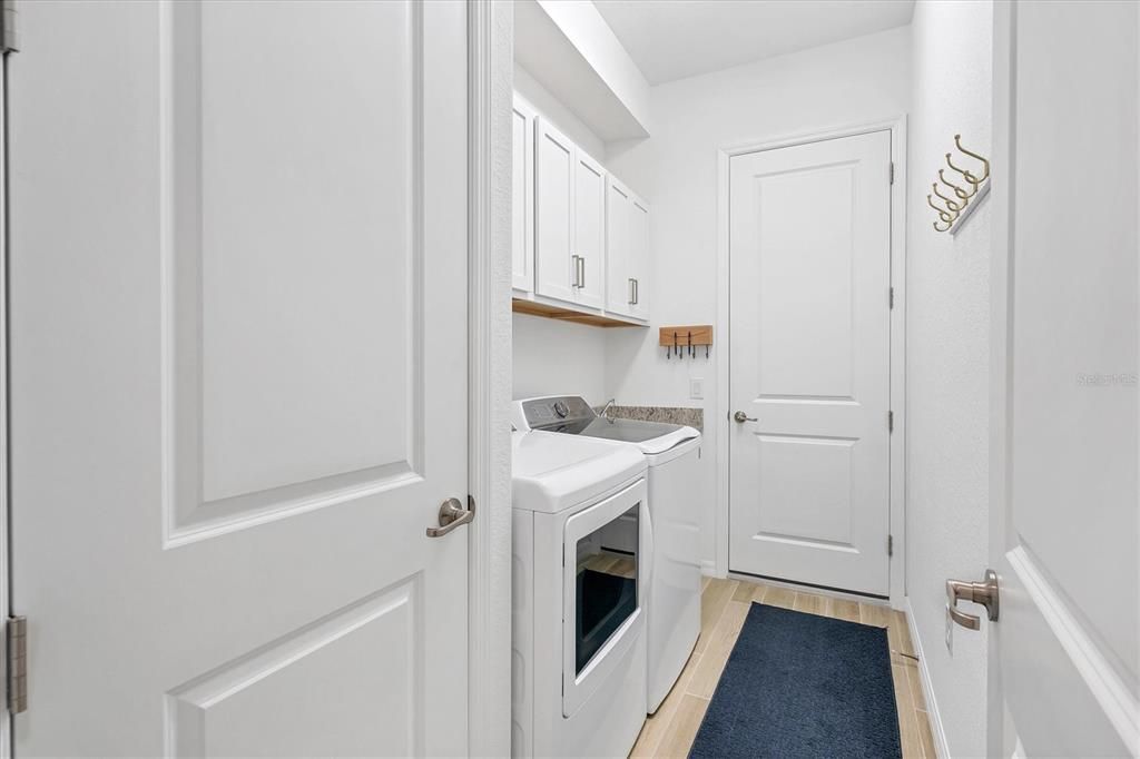 На продажу: $795,000 (4 спален, 2 ванн, 2243 Квадратных фут)