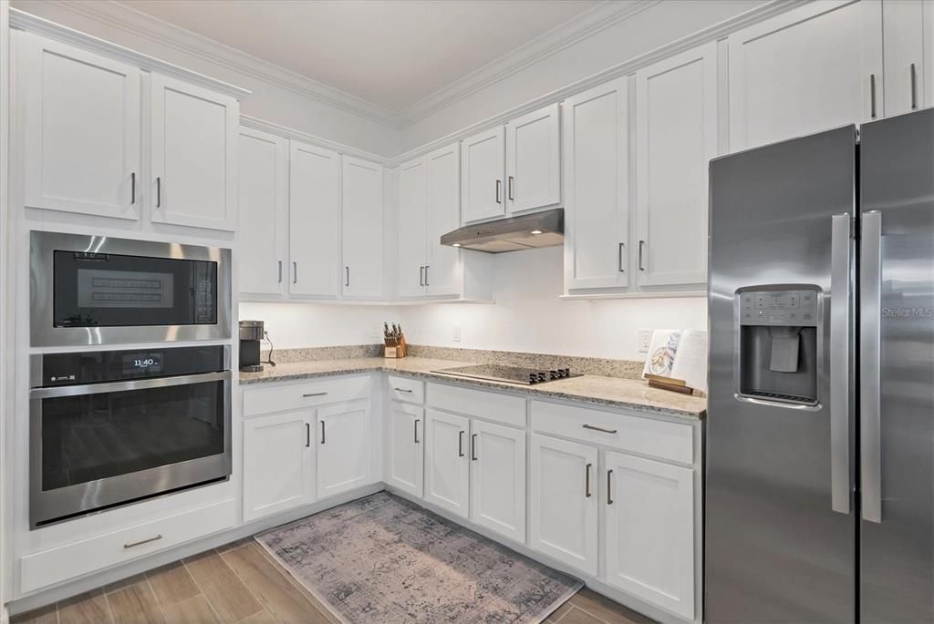 На продажу: $795,000 (4 спален, 2 ванн, 2243 Квадратных фут)