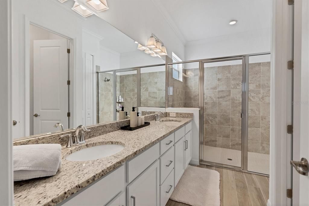 На продажу: $795,000 (4 спален, 2 ванн, 2243 Квадратных фут)