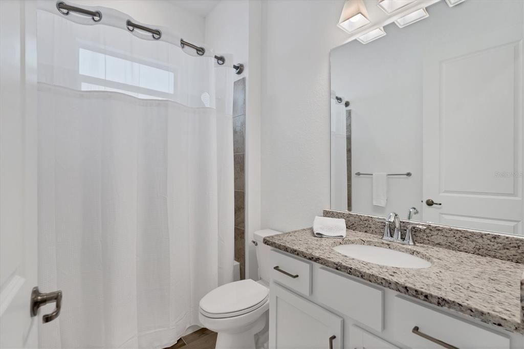 На продажу: $795,000 (4 спален, 2 ванн, 2243 Квадратных фут)