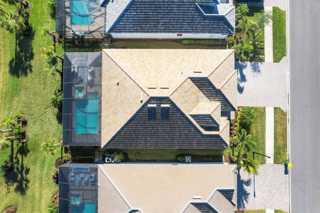 На продажу: $795,000 (4 спален, 2 ванн, 2243 Квадратных фут)