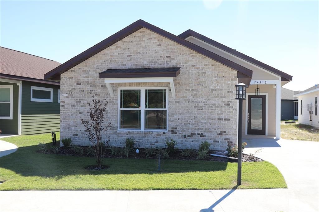 En Venta: $294,000 (3 camas, 2 baños, 1314 Pies cuadrados)