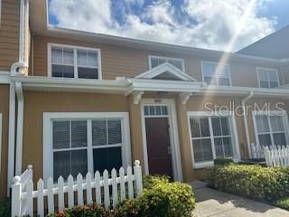 Active With Contract: $1,850 (3 beds, 2 baths, 1296 Square Feet)