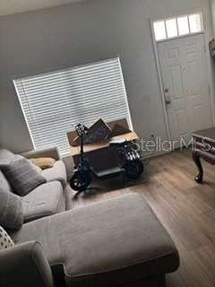 Active With Contract: $1,850 (3 beds, 2 baths, 1296 Square Feet)