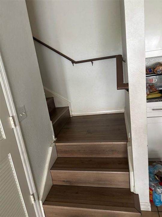 Active With Contract: $1,850 (3 beds, 2 baths, 1296 Square Feet)