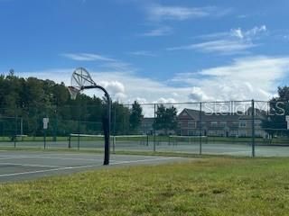 Active With Contract: $1,850 (3 beds, 2 baths, 1296 Square Feet)