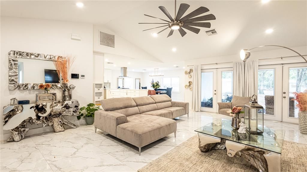 For Rent: $3,500 (3 beds, 2 baths, 1936 Square Feet)