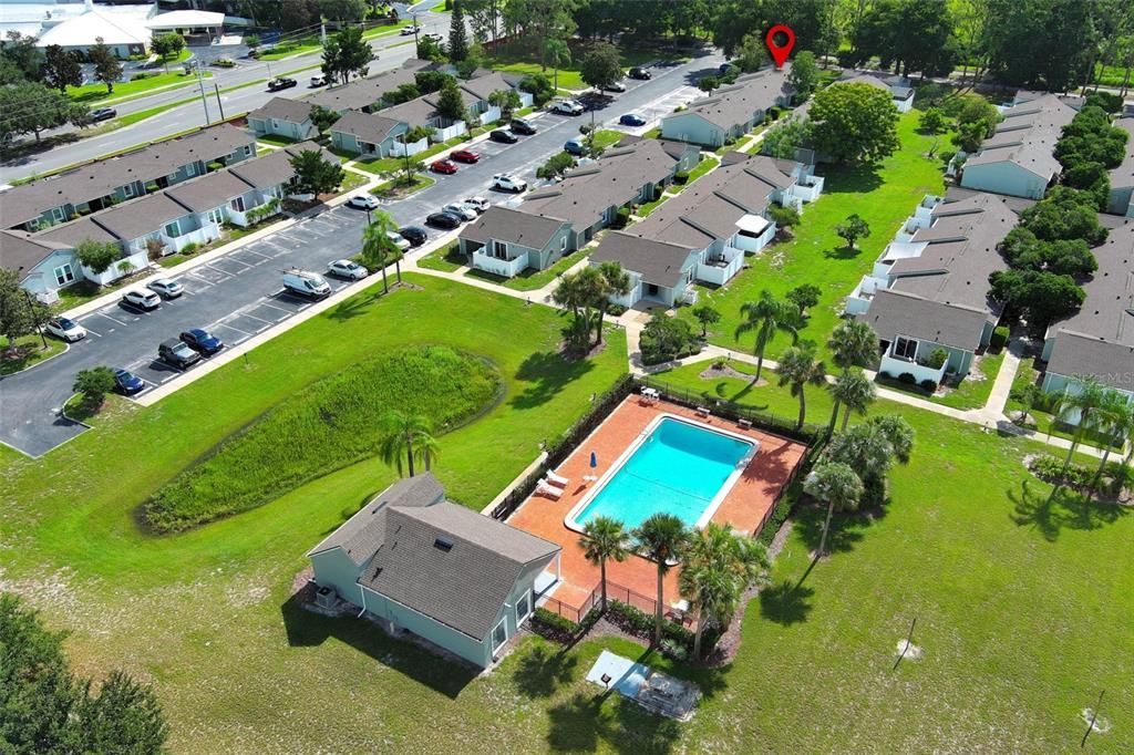 待售: $229,000 (2 贝兹, 2 浴室, 934 平方英尺)