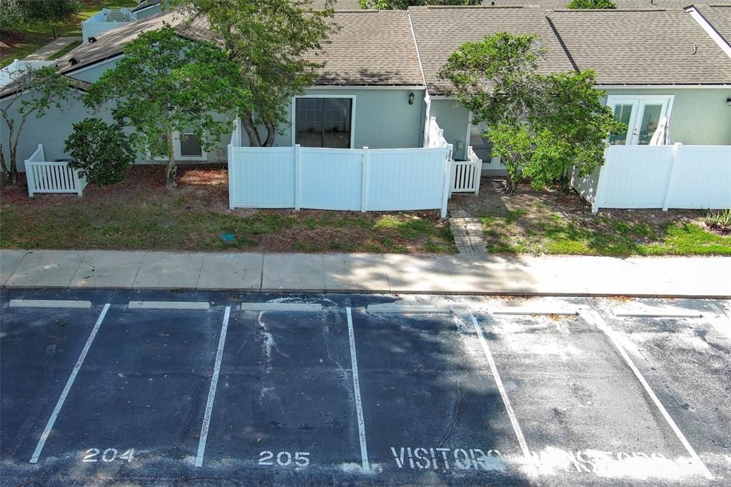 待售: $229,000 (2 贝兹, 2 浴室, 934 平方英尺)