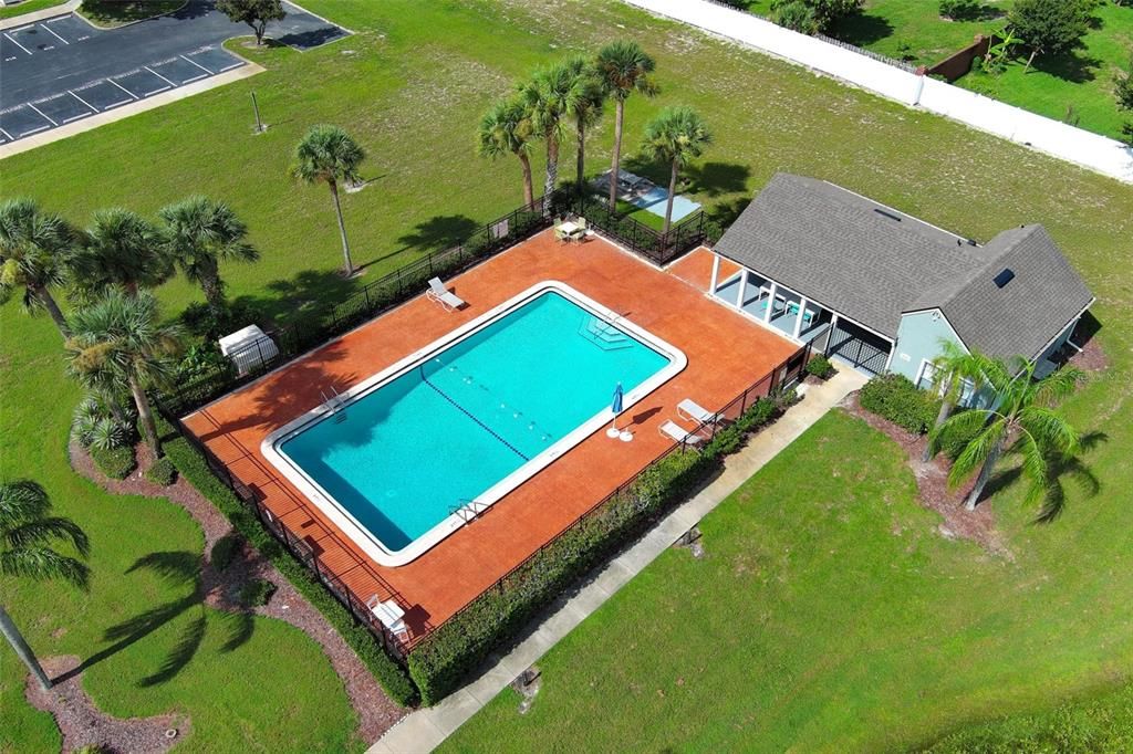 待售: $229,000 (2 贝兹, 2 浴室, 934 平方英尺)