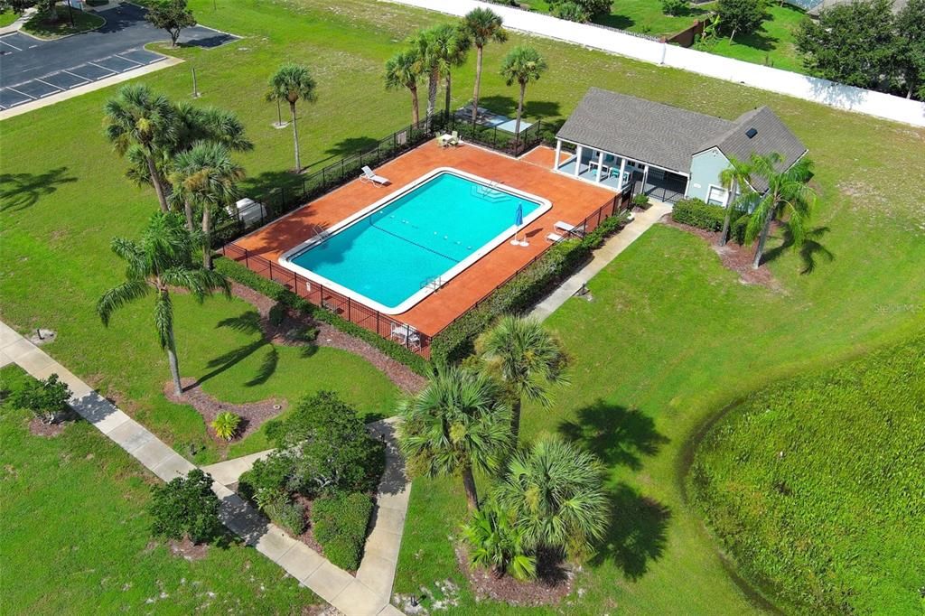 待售: $229,000 (2 贝兹, 2 浴室, 934 平方英尺)