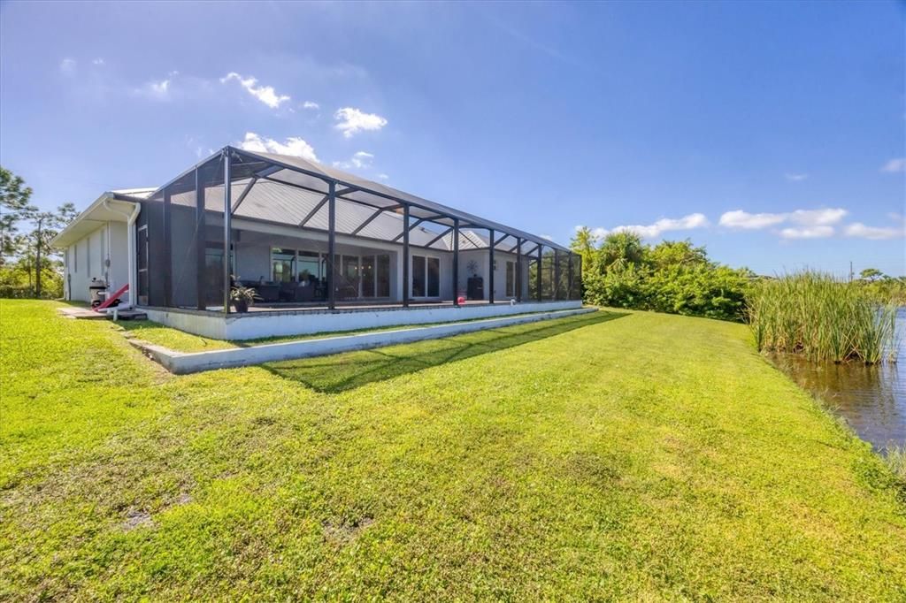 Под контрактом: $699,000 (3 спален, 2 ванн, 2117 Квадратных фут)