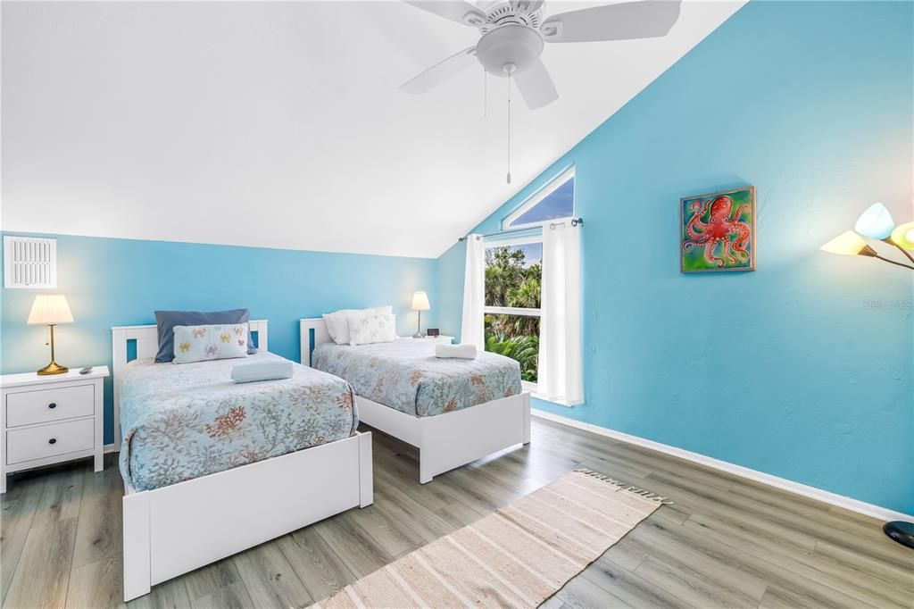 На продажу: $1,649,000 (5 спален, 3 ванн, 2901 Квадратных фут)