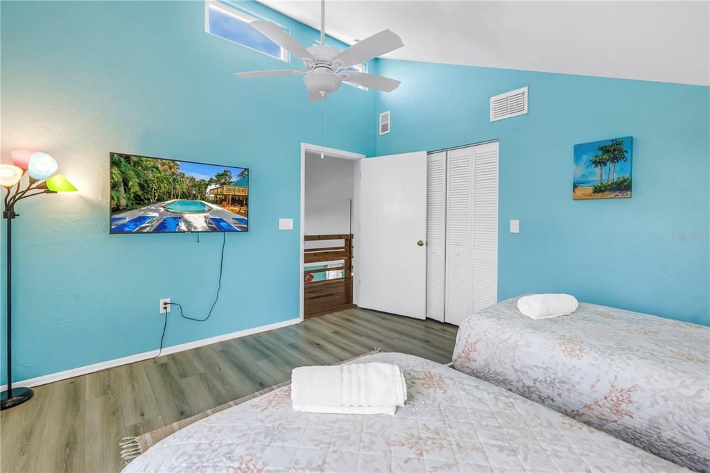 На продажу: $1,649,000 (5 спален, 3 ванн, 2901 Квадратных фут)