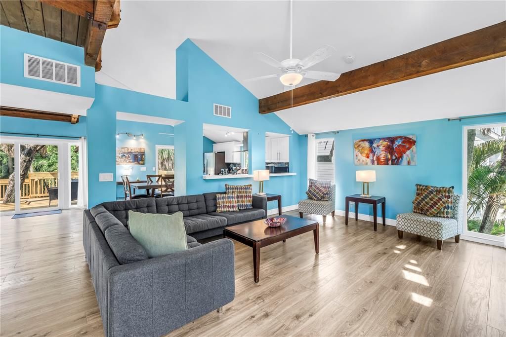 На продажу: $1,649,000 (5 спален, 3 ванн, 2901 Квадратных фут)