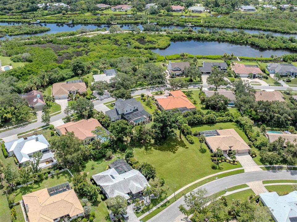 Activo con contrato: $250,000 (0.41 acres)