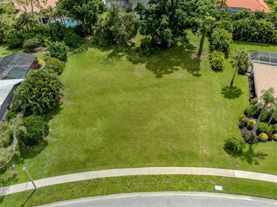 Activo con contrato: $250,000 (0.41 acres)