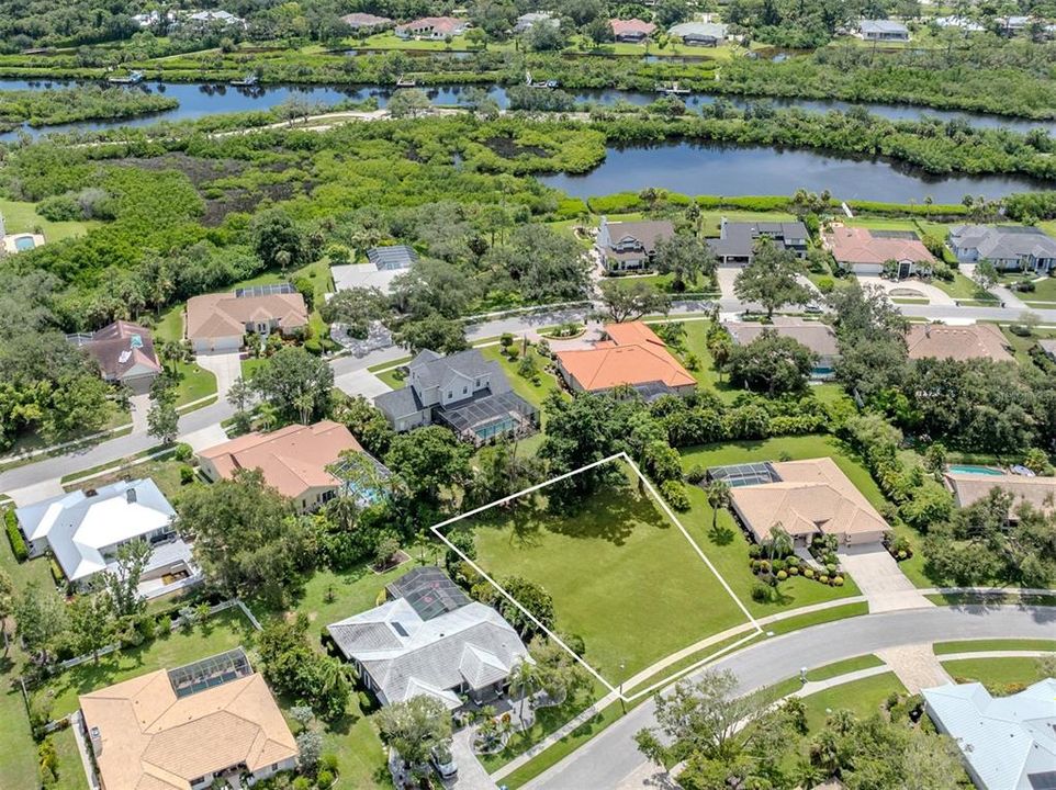 Activo con contrato: $250,000 (0.41 acres)