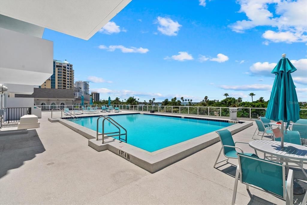 На продажу: $649,900 (1 спален, 2 ванн, 963 Квадратных фут)