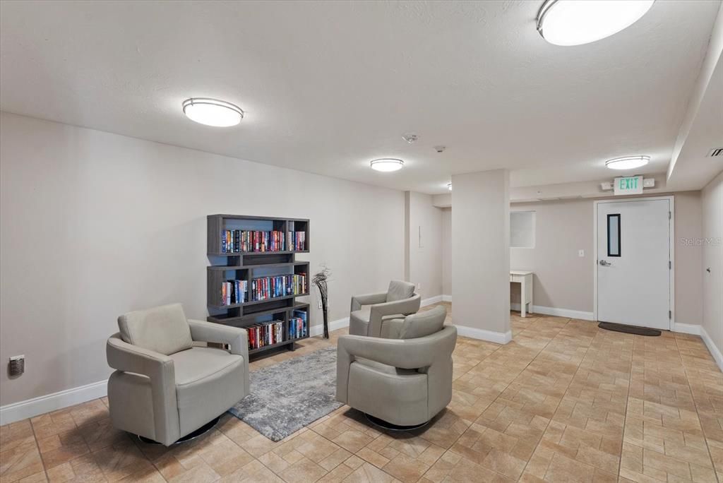 На продажу: $649,900 (1 спален, 2 ванн, 963 Квадратных фут)