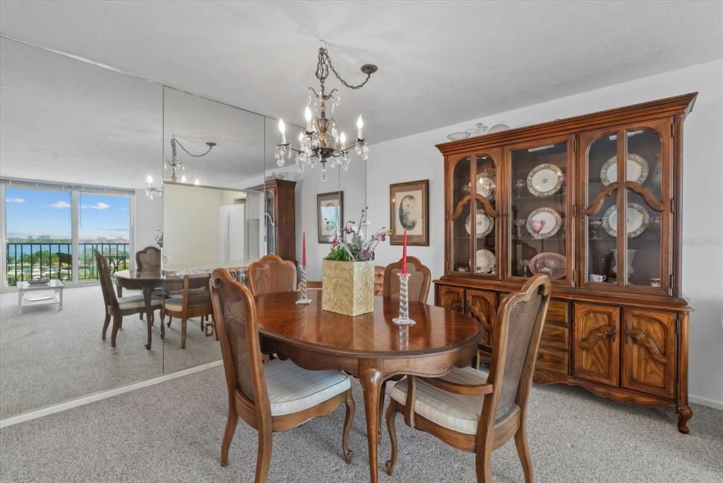 На продажу: $649,900 (1 спален, 2 ванн, 963 Квадратных фут)