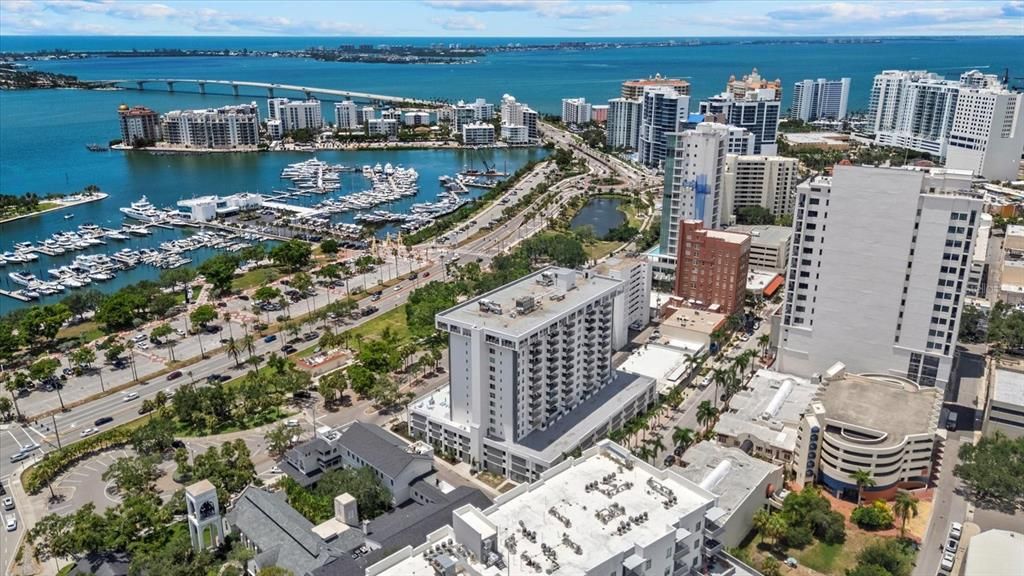 На продажу: $649,900 (1 спален, 2 ванн, 963 Квадратных фут)