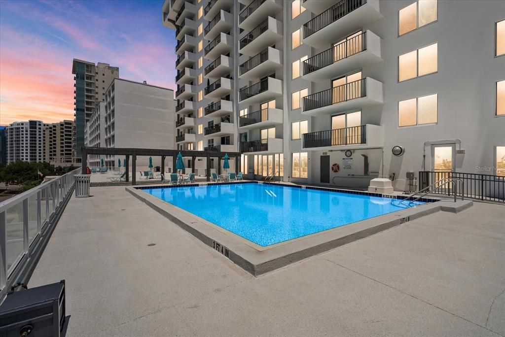 На продажу: $649,900 (1 спален, 2 ванн, 963 Квадратных фут)