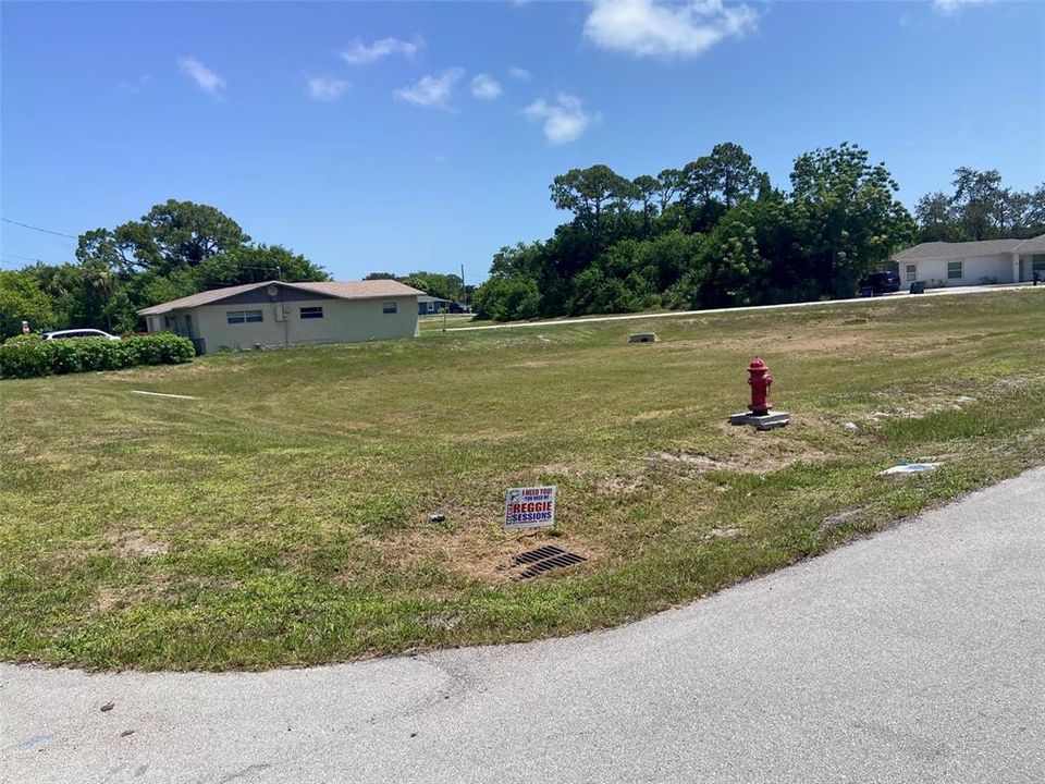 En Venta: $120,000 (0.37 acres)