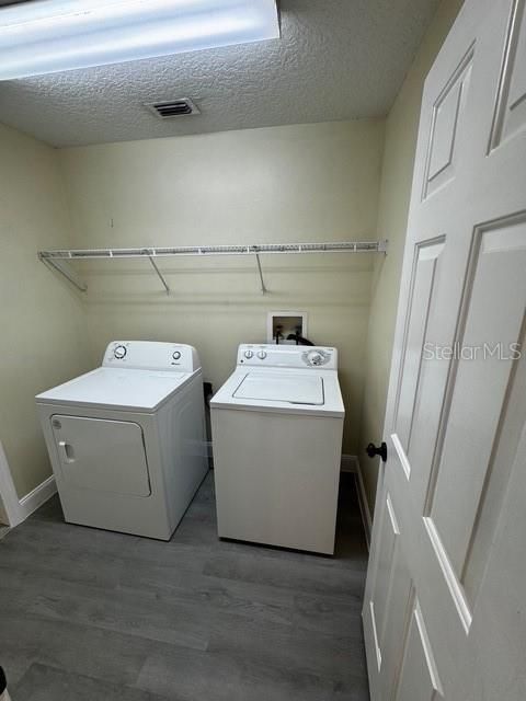 合同活跃: $269,900 (3 贝兹, 2 浴室, 1707 平方英尺)