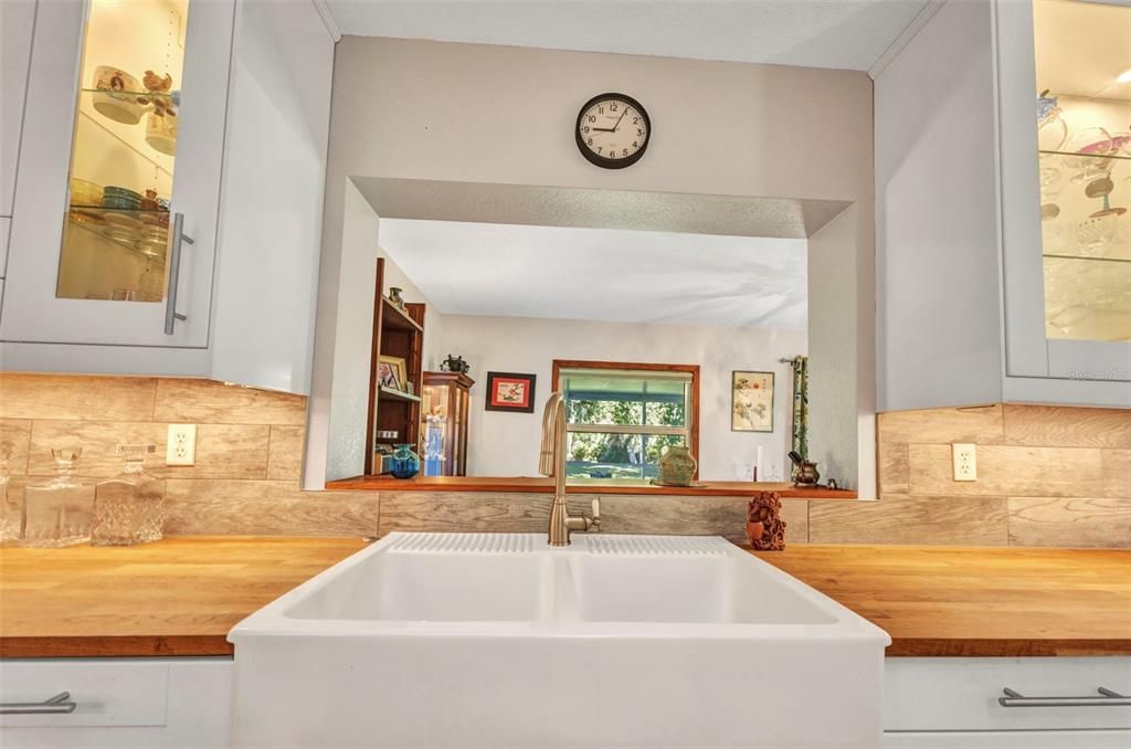 待售: $399,000 (2 贝兹, 2 浴室, 1170 平方英尺)