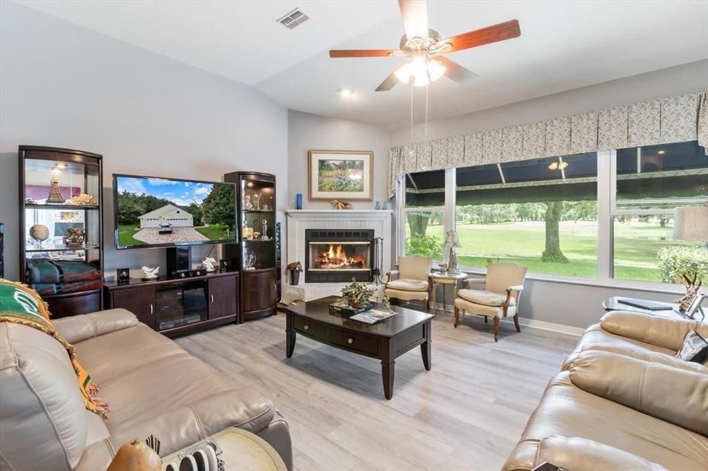 For Sale: $550,000 (3 beds, 2 baths, 2794 Square Feet)