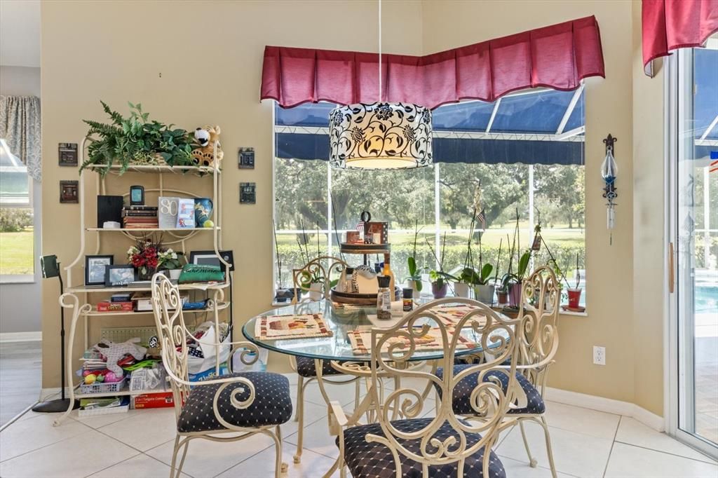 For Sale: $550,000 (3 beds, 2 baths, 2794 Square Feet)