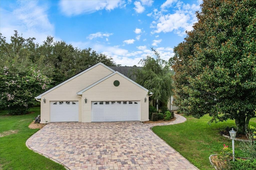 For Sale: $550,000 (3 beds, 2 baths, 2794 Square Feet)