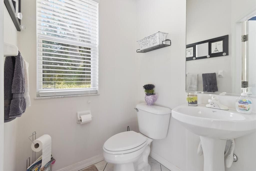 For Sale: $550,000 (3 beds, 2 baths, 2794 Square Feet)