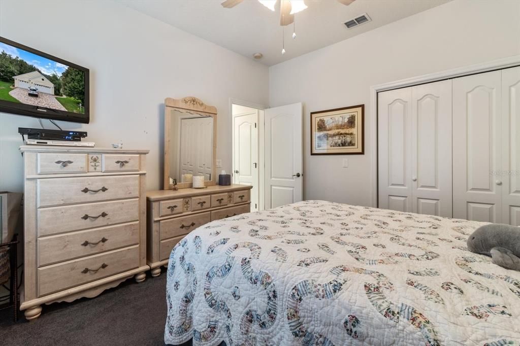 For Sale: $550,000 (3 beds, 2 baths, 2794 Square Feet)