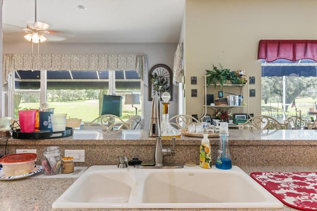 For Sale: $550,000 (3 beds, 2 baths, 2794 Square Feet)