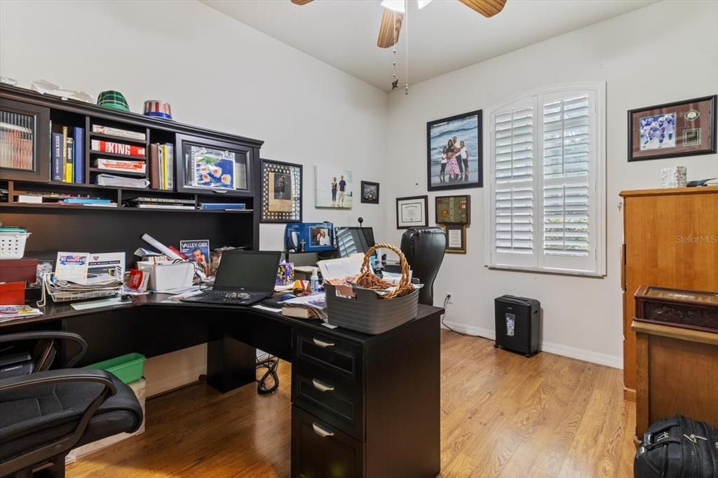 For Sale: $550,000 (3 beds, 2 baths, 2794 Square Feet)