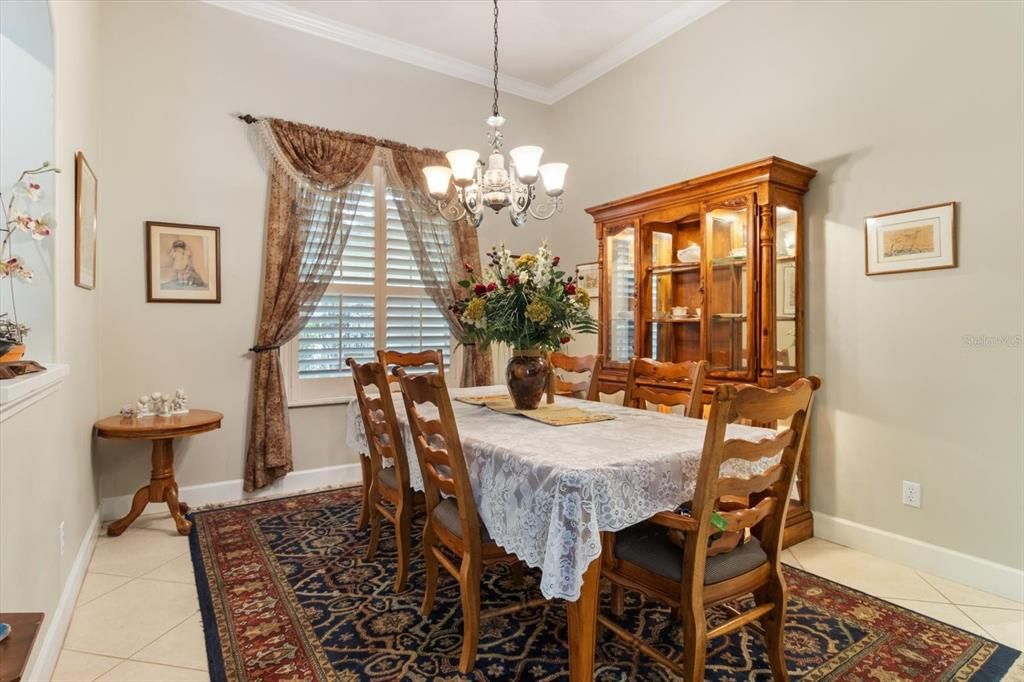 For Sale: $550,000 (3 beds, 2 baths, 2794 Square Feet)