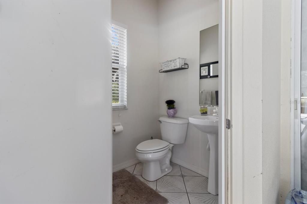 For Sale: $550,000 (3 beds, 2 baths, 2794 Square Feet)