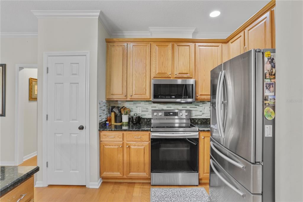 待售: $455,000 (4 贝兹, 3 浴室, 2381 平方英尺)