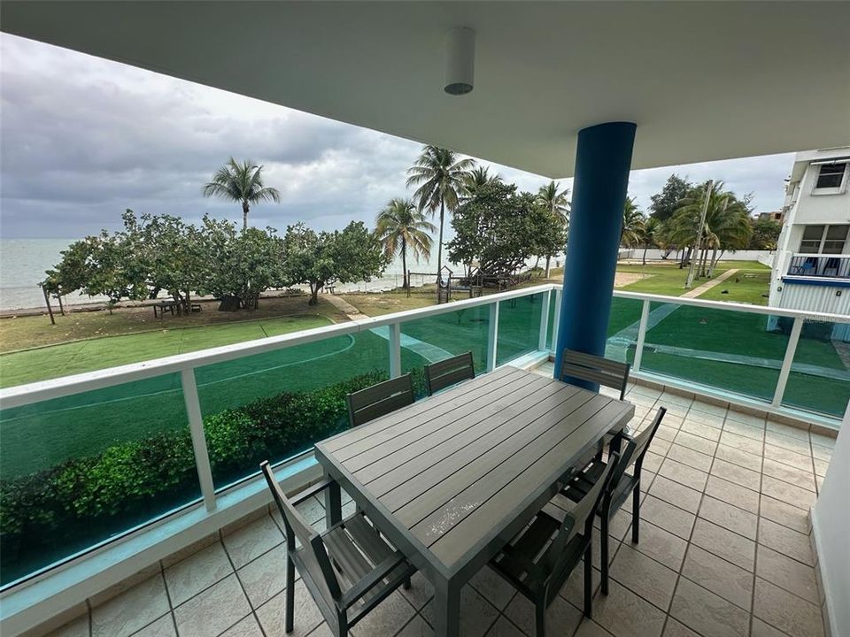 待售: $250,000 (2 贝兹, 2 浴室, 1088 平方英尺)