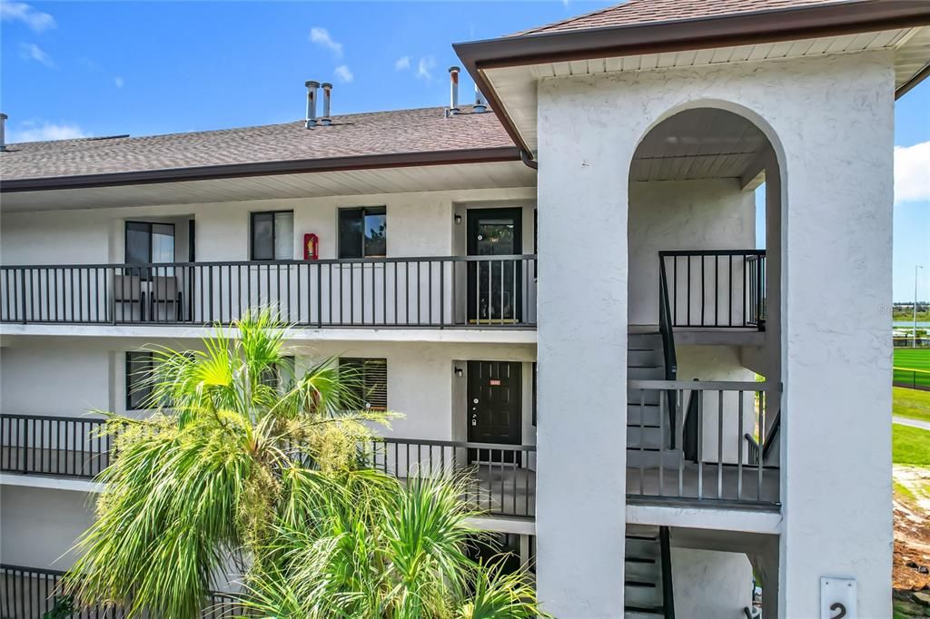 Active With Contract: $125,000 (2 beds, 2 baths, 826 Square Feet)