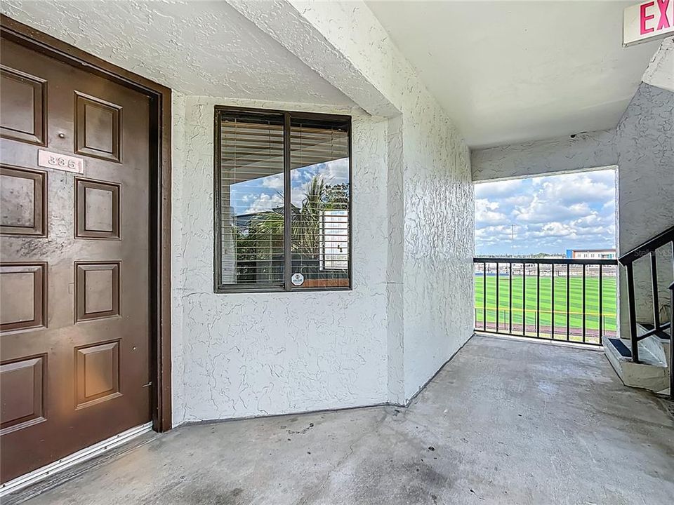 Active With Contract: $125,000 (2 beds, 2 baths, 826 Square Feet)