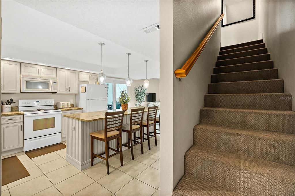 待售: $439,000 (2 贝兹, 2 浴室, 1201 平方英尺)