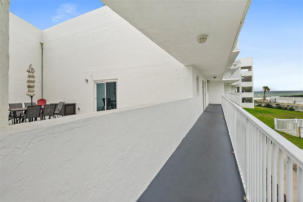 待售: $439,000 (2 贝兹, 2 浴室, 1201 平方英尺)