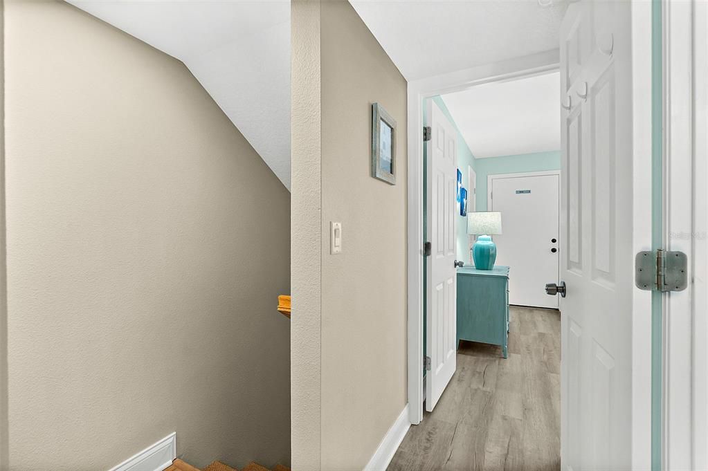 待售: $439,000 (2 贝兹, 2 浴室, 1201 平方英尺)