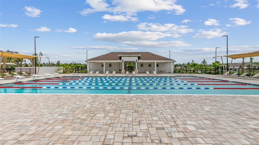 На продажу: $395,990 (4 спален, 2 ванн, 1862 Квадратных фут)