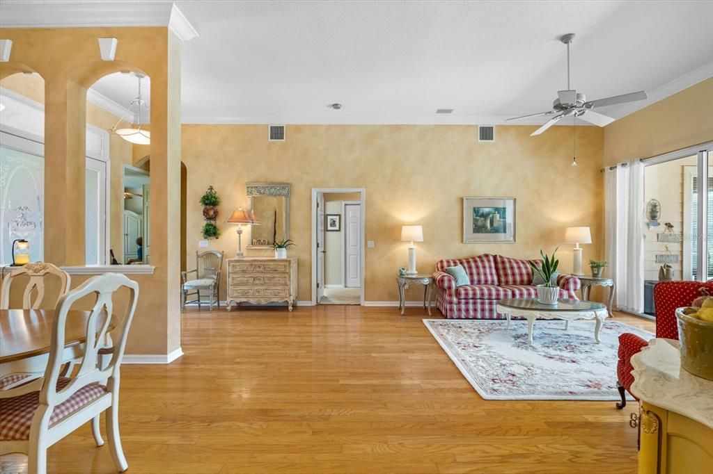 На продажу: $789,000 (3 спален, 2 ванн, 2741 Квадратных фут)